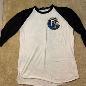 Quarter Sleeve Shirt